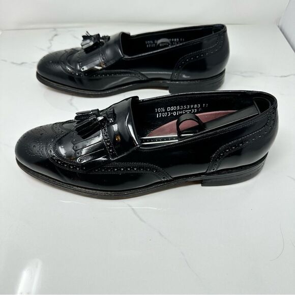 Florsheim Tasseled Wingtips- Size 10.5 - Picture 10 of 13